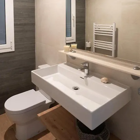 Appartement En Primera Linea De Mar En La Escala *